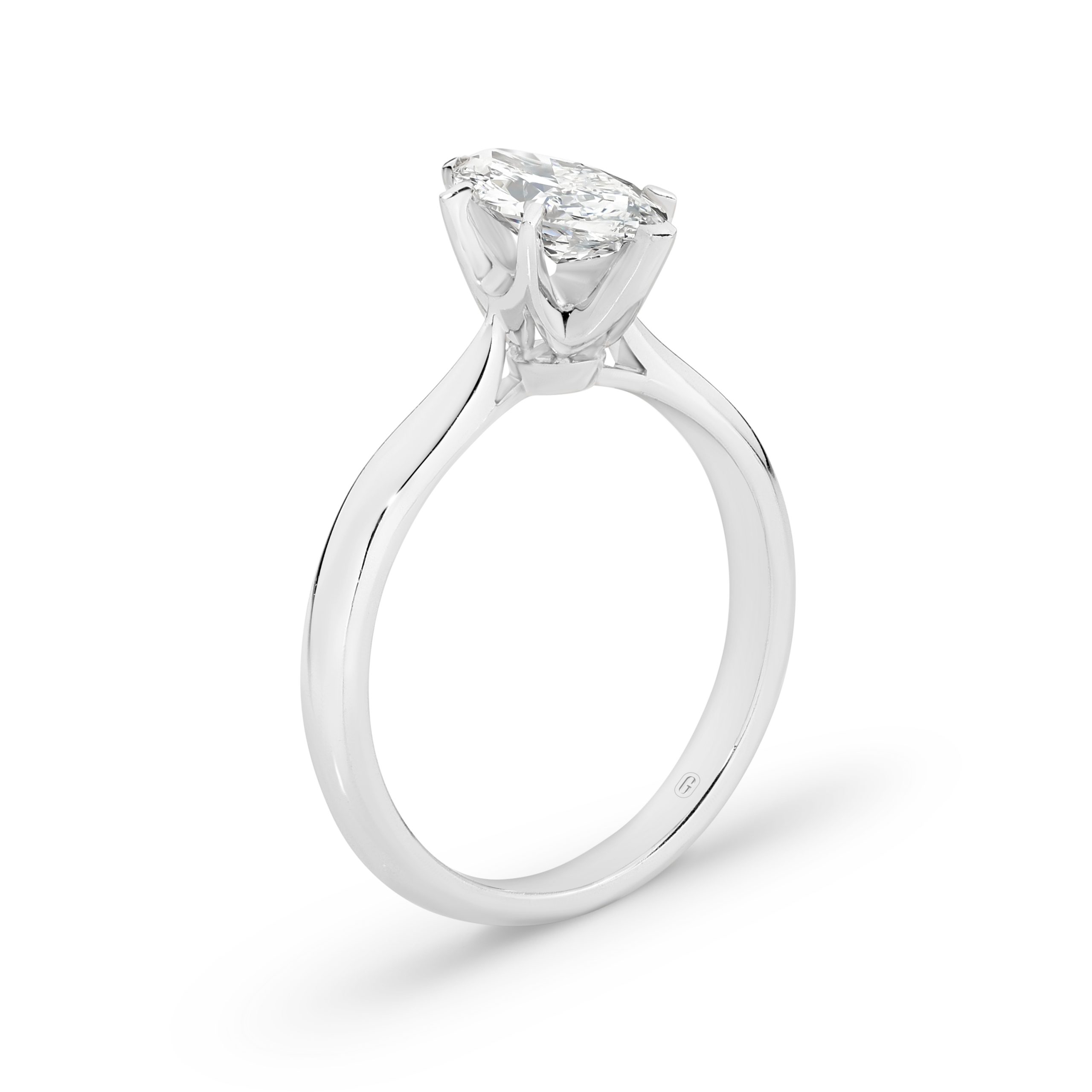 CRISTINA - Marquise Solitaire Ring
