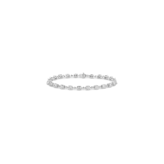 BAGUETTE TRILOGY AND ROUND BRILLIANT CUT DIAMOND BRACELET