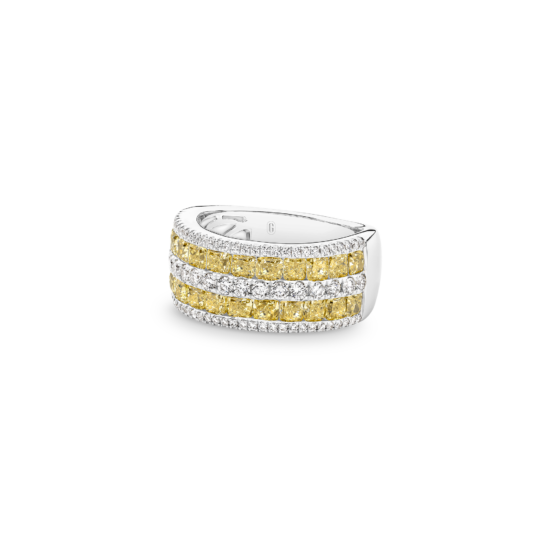 Alternative view of YELLOW & WHITE DIAMOND BAND