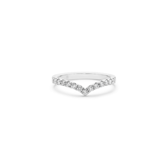 CLASSIC DIAMOND V SHAPE RING