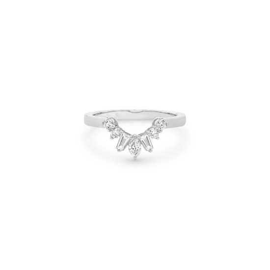 CURVED MULTI-DIAMOND BAND
