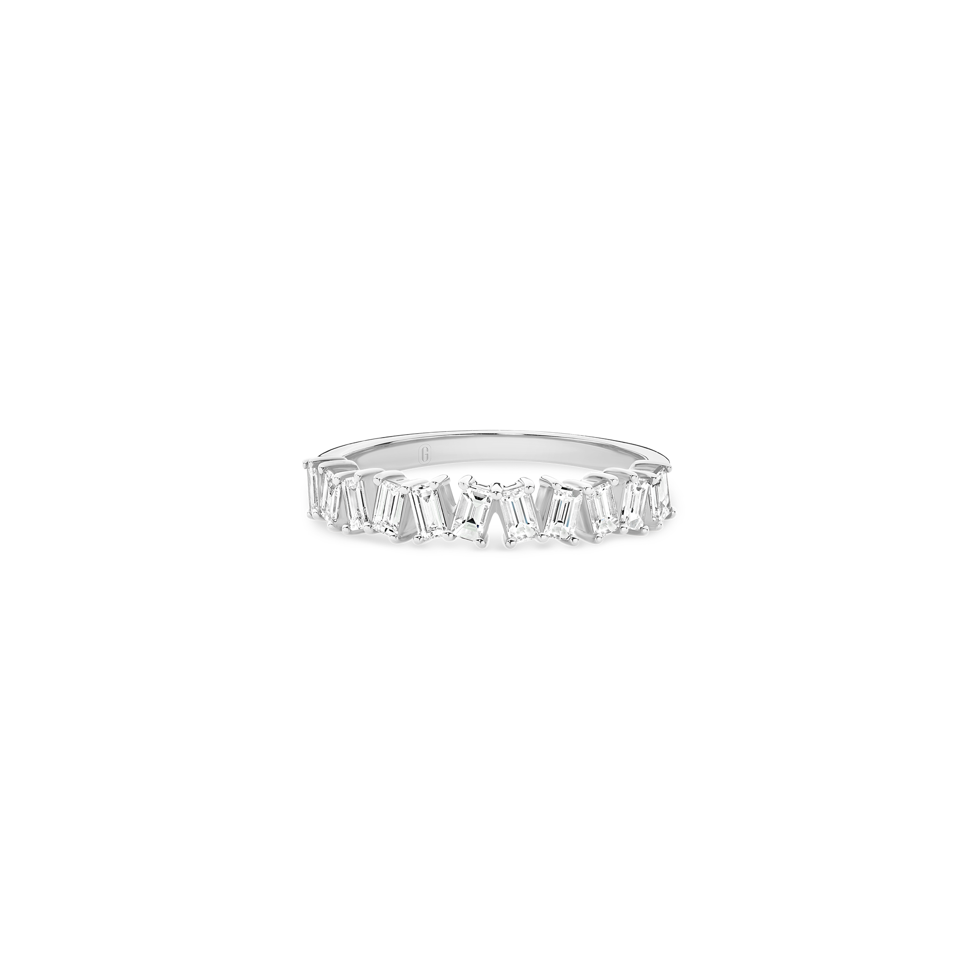 SLANTED BAGUETTE DIAMOND BAND
