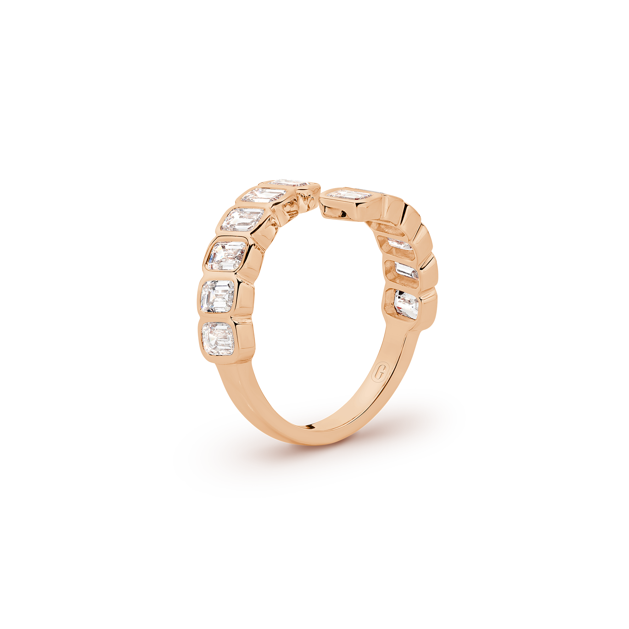 BEZEL TWIRL EMERALD CUT DIAMOND BAND - Image 7