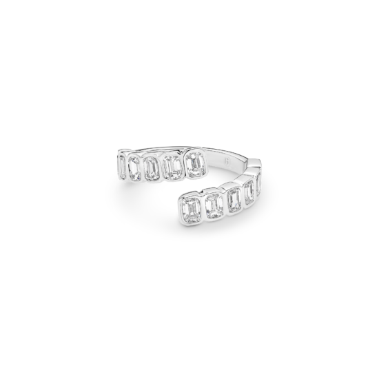 BEZEL TWIRL EMERALD CUT DIAMOND BAND