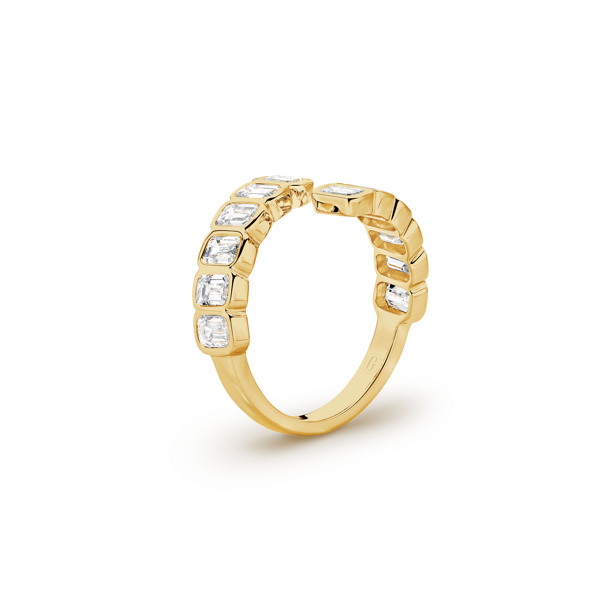 BEZEL TWIRL EMERALD CUT DIAMOND BAND - Image 4